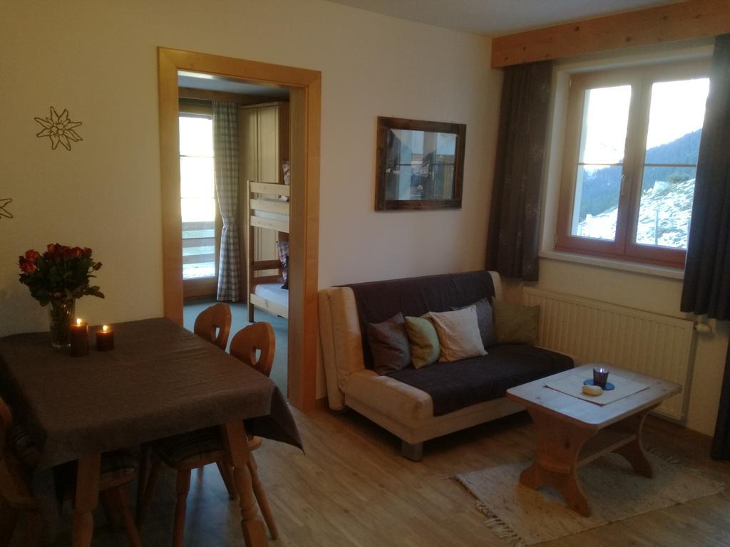 Haeus'L Am Ruan Aparthotel Berwang Exterior photo